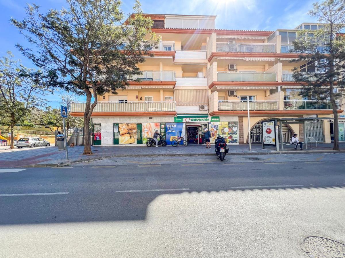 Apartamento A 900 M De La Playa Y Con Vistas Al Mar En Fuengirola Exterior photo